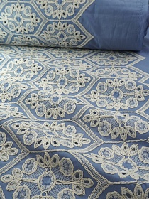 Вышитая ткань "Узорный сказ" цв.голубой джинс, ш.1.45м (вышит.часть1.27м), хлопок-100%, 230гр/м.кв 