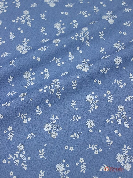 Джинсовая ткань "Веточки-цветочки на голубой джинсе", ш.1.48м, хлопок-85%, п/э-15%, 140гр/м.кв