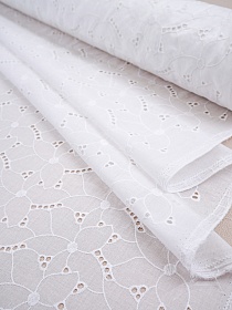 Шитье "Нежность магнолии" цв.молочно-белый, ш.1.4м, батист, хлопок-100%, 80гр/м.кв