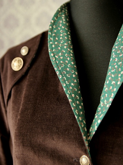 Платье из микровельвета в бежево-коричневом цвете