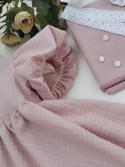 Детское платье из пестряди "Средняя клетка на св.розово-сиреневом"