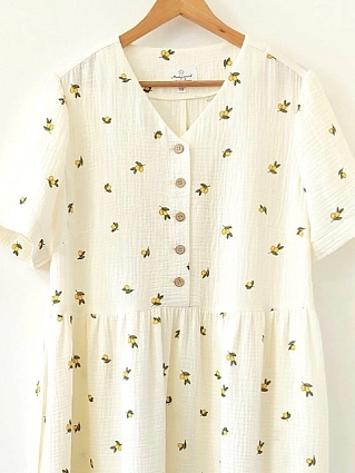 Платье из муслина "Абрикосики" в цвете шампань