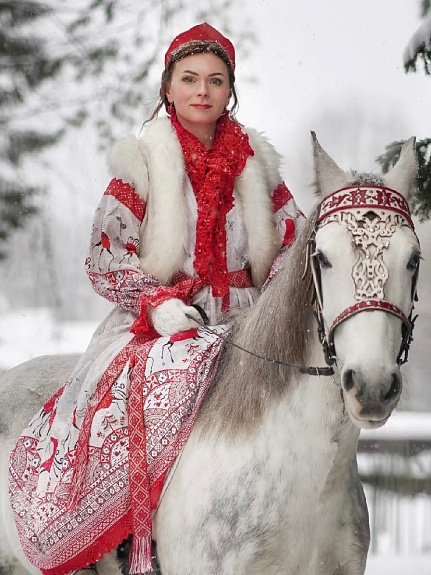 Платье из Рогожки "Мезенская роспись - кони"