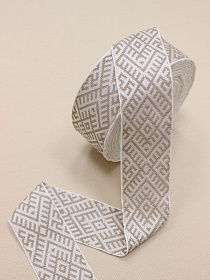 Жак.лента 55мм Бежевые славянские знаки на белом