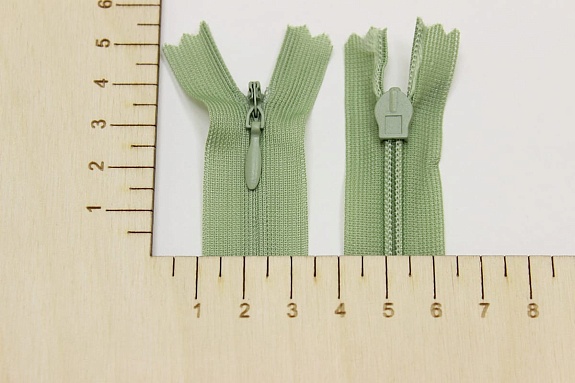 Молния потайная н/р цв.эвкалипт, 50см, нейлон