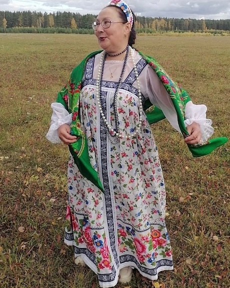 Сарафан в народном стиле из рогожки "Яркий вьюнок - пионы по кайме"
