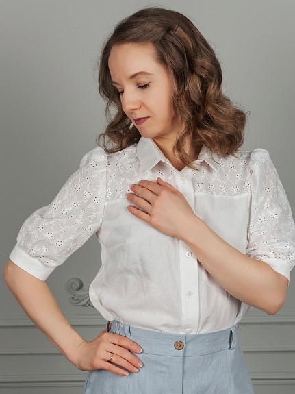 Блуза из вышитой ткани и сатина