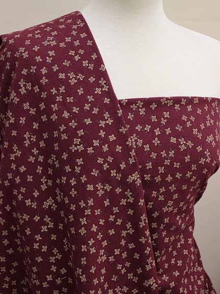 Плательный хлопок с микроворсом "Россыпь четырехлистников" цв.вишневый, ш.1.46м, хл-100%