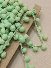 Брак(цена снижена) Тесьма "Помпоны" цв.салатово-мятный, шир.тесьмы без помпона-8мм; помпон Ø-11мм