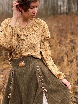 Осенний наряд с вышивкой "Лисичка" 