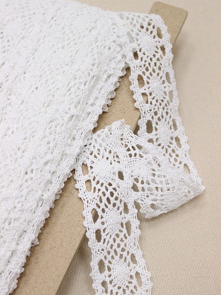 Кружево цв.белый, ш.40мм, хлопок-90%, п/э-10%