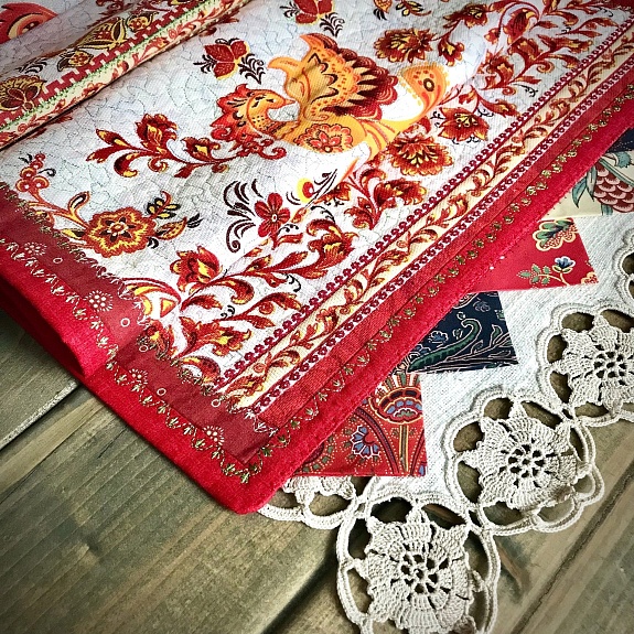 Домашний текстиль из рогожки и набора тканей для рукоделия