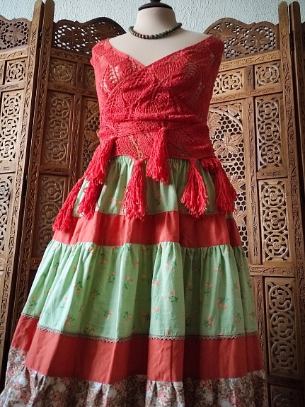 Ярусное платье из штапеля, сатина и плательного хлопка