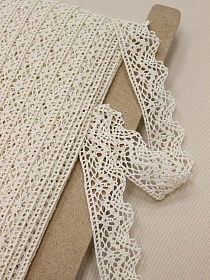 Кружево цв.суровый, ш.32мм, хлопок-100%, рис.031/3