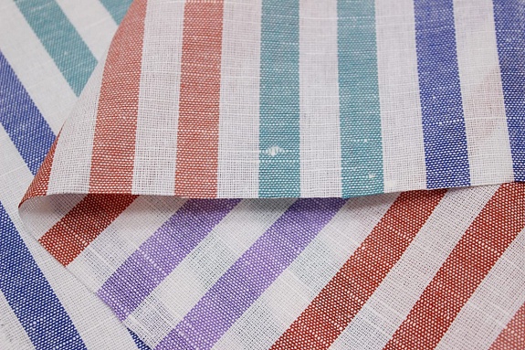 Холст полотенечный "Сиреневые/красные/синие полосы", ш.0.5м, лен-30%, хлопок-70%, 140гр/м.кв