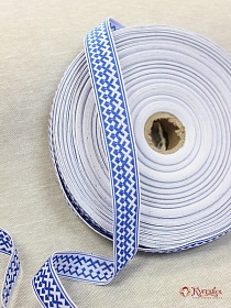 Жак.лента 22мм Синий оберег на белом, рис.7527