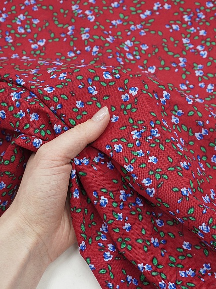 Хлопколен "Мелкие голубые цветочки с веточками на т.красном", ш.1.45м, лен-20%, хл-80%,130гр/м.кв