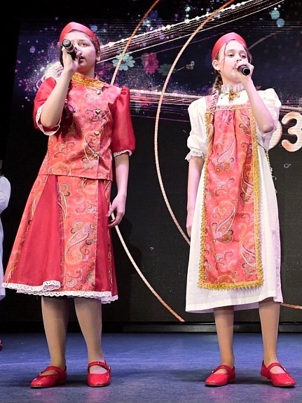 Сценические костюмы для детской студии