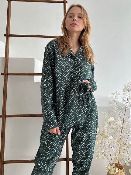Пижама из теплого хлопка "Мелкие белые листочки на темно-хвойном"