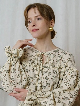 Платье из муслина "Веточки оливы" в сливочном цвете