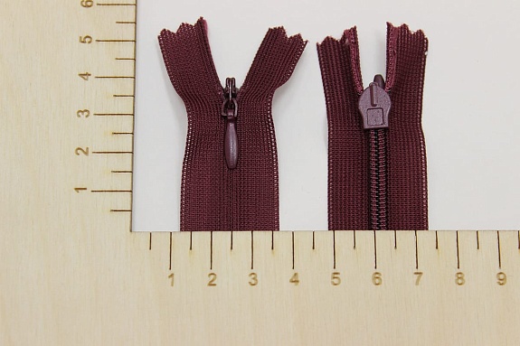 Молния потайная н/р цв.темно-бордовый, 50см, нейлон