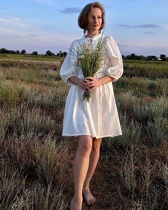 Нежное платье из однотонного вареного хлопка