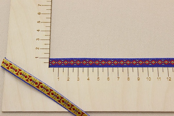 Жак.лента 10мм Красно-желтый орнамент на васильковом