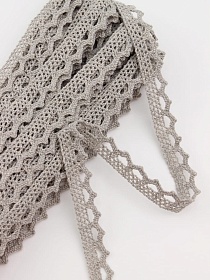 Кружево цв.серо-бежевый с оливковым оттенком, ш.10мм, хлопок-90%, п/э-10%, 10м, рис.075/5