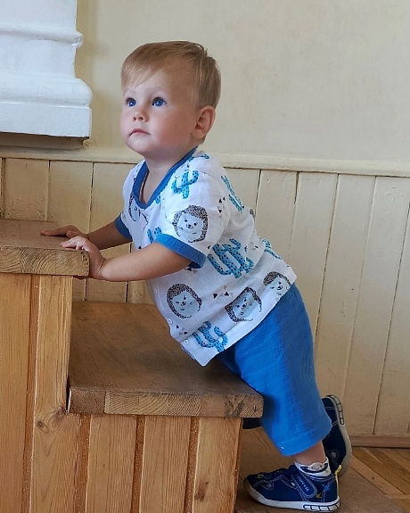 Детский комплект из двухслойного муслина "Ёжики" и однотонного