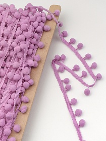 Брак(уценка) Тесьма "Помпоны" цв.сиренево-розовый аметист, шир.тесьмы без помпона-10мм; помпон Ø-11мм, п/э-100%