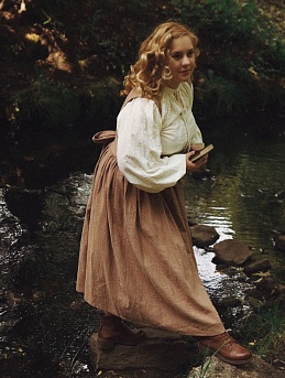 Винтажный сарафан из крапивы