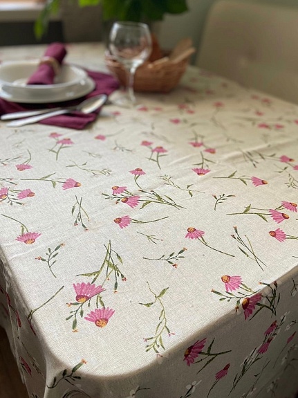 Скатерть из полульна "Альпийская ромашка-розовые цветы"