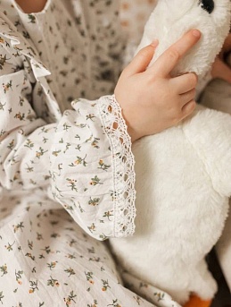 Детское платье из импортного хлопка "Нежный сонет" (выкройка D-0015) 