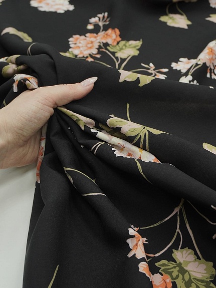 Штапель "Ароматная гортензия " цв.черный, ш.1.45м, вискоза-100%, 110гр/м.кв