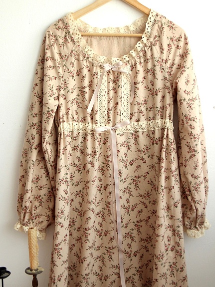 Платье из плательного хлопка "Элиза" в бежевом цвете