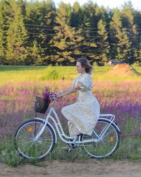 Платье из импортного хлопка с пышными руками*