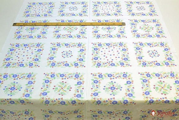 Ситец Крой носовых платков "Вышитые платочки" цв.синий, ш.1,35м, хл-100%, 85гр/м.кв, раппорт 33см