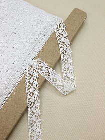 Кружево цв.белый, ш.20мм, хлопок-90%, п/э-10%, рис.015/1