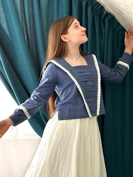 Блузка из микровельета с кружевом