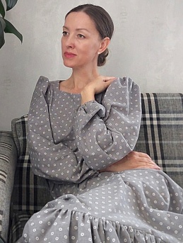 Платье из теплого хлопка "Набойка - белые цветочки"