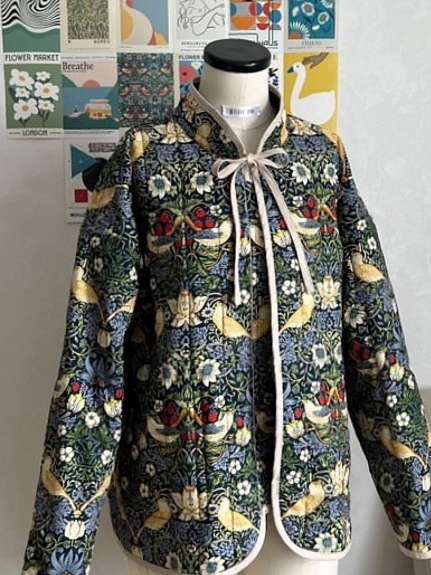 Ватник двусторонний с завязками  по мотивам У.Морриса