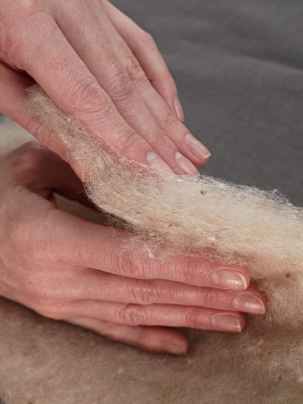 Шерстяное термополотно, ш.2.2м, овечья шерсть-60%, полиэфир-40%, 200гр/м.кв