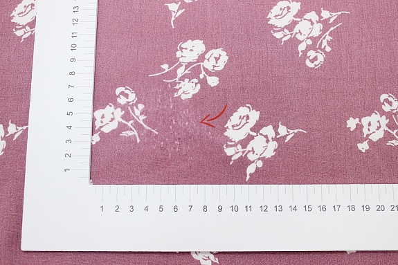 Брак(уценка)Креп-вискоза с эфф. жатости "Цветочная нотка" цв.винтажный лилово-бордовый, ш.1.4м