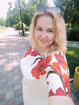 Женское платье из полульна "Крупные маки по кайме"