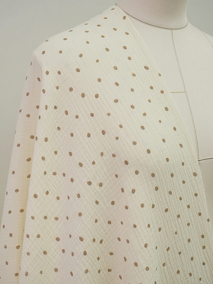 Муслин двухслойный с эф.жатости "Бежевые пятнышки на сливочном", ш.1.4м, хлопок-100%, 120гр/м.кв