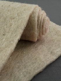 Шерстяное термополотно, ш.2.2м, овечья шерсть-60%, полиэфир-40%, 150гр/м.кв