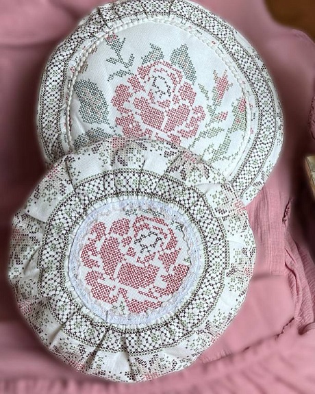 Декоративная подушка из рогожки "Вышивка крестом" по МК с Нелли Беленкиной 