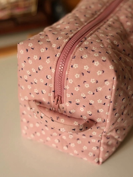 Косметичка из теплого хлопка "Дюймовочка"