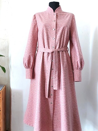 Платье из теплого хлопка "Мелкие белые листочки" цв.т.винтажный пыльно-розовый