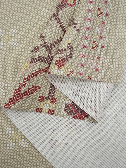 Мерный лоскут (ткань в отрезах) - Рогожка "Вышивка крестом на бежевом - цветы по кайме" цв.красный.